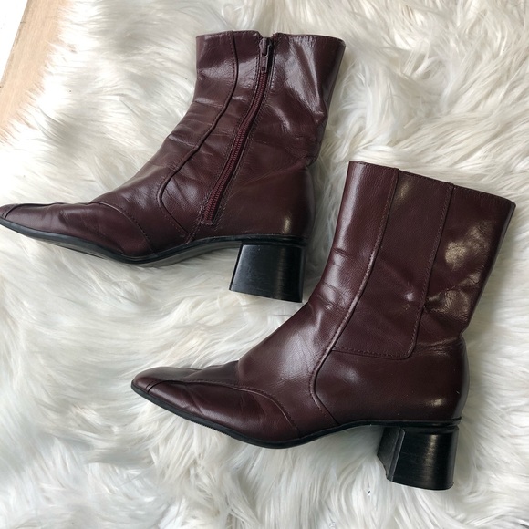 Nine West Shoes - Nine West vintage Y2k square toe booties 6.5